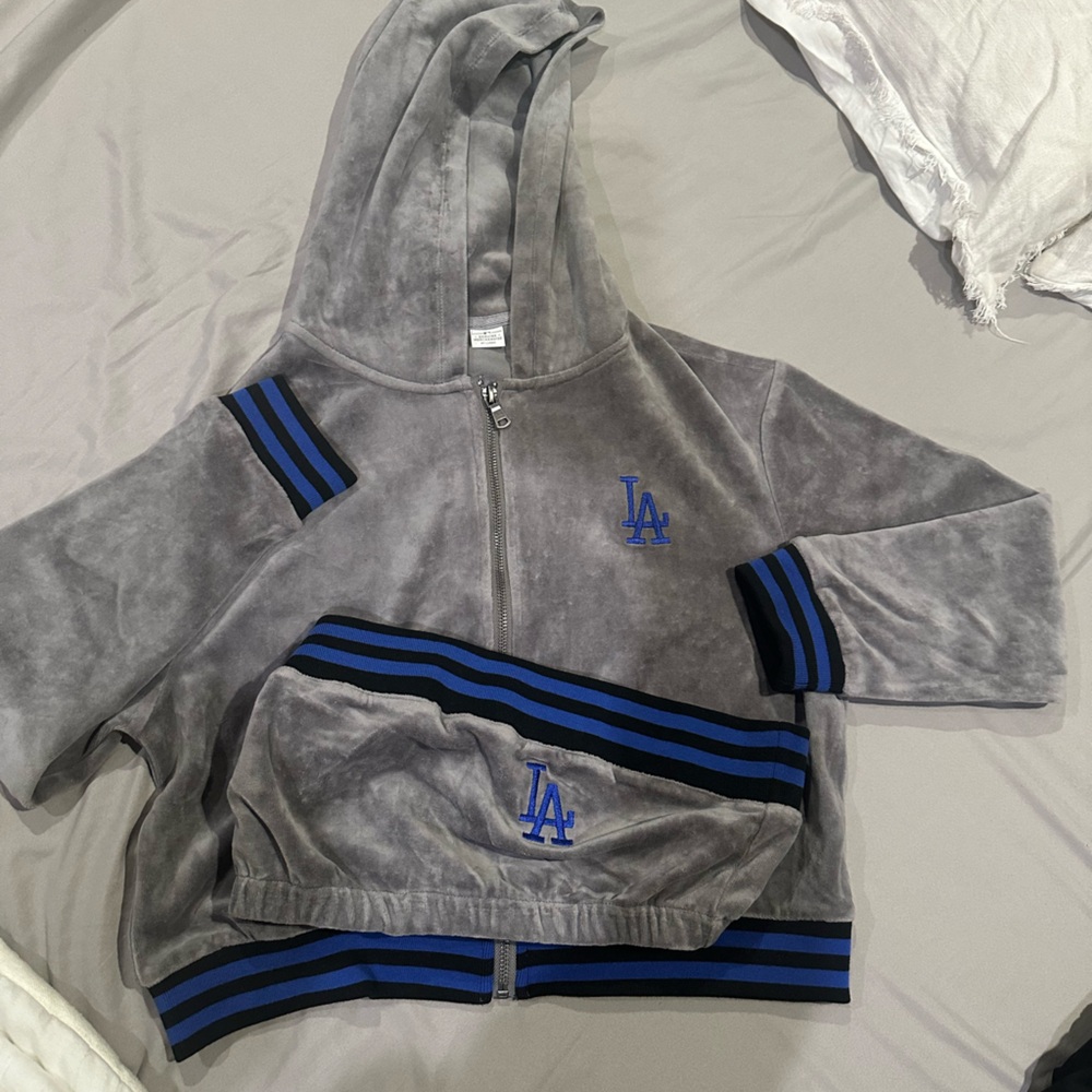 Lusso Dodger Sweater With Matching Bando